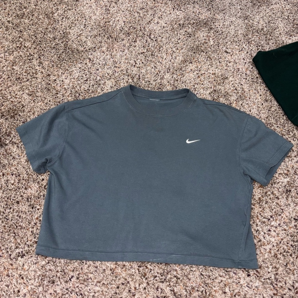 Nike Women's Teal Cropped Top